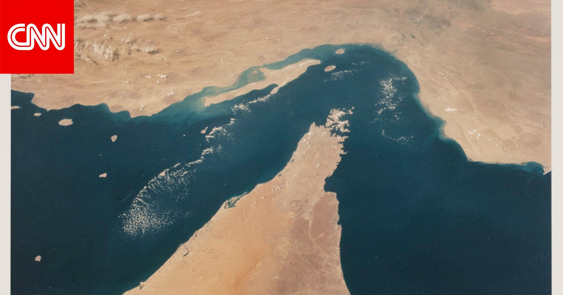 المسؤول القطري ماجد الأنصاري يتحدث في مؤتمر صحفي