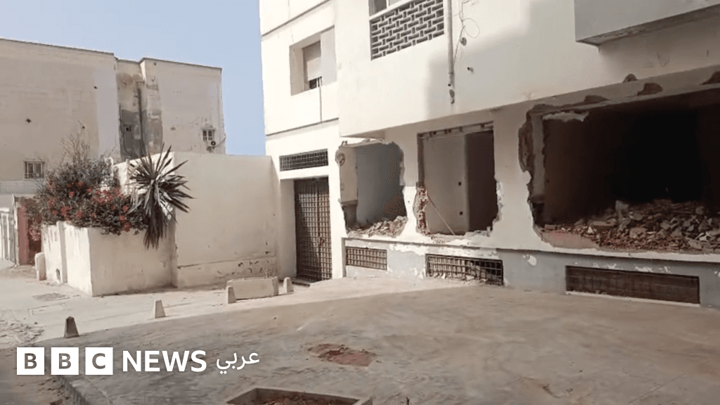هدم مباني في حي المحيط